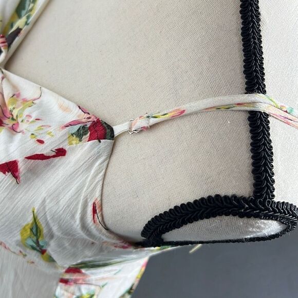 Blush floral dress    - Picture 5 of 5